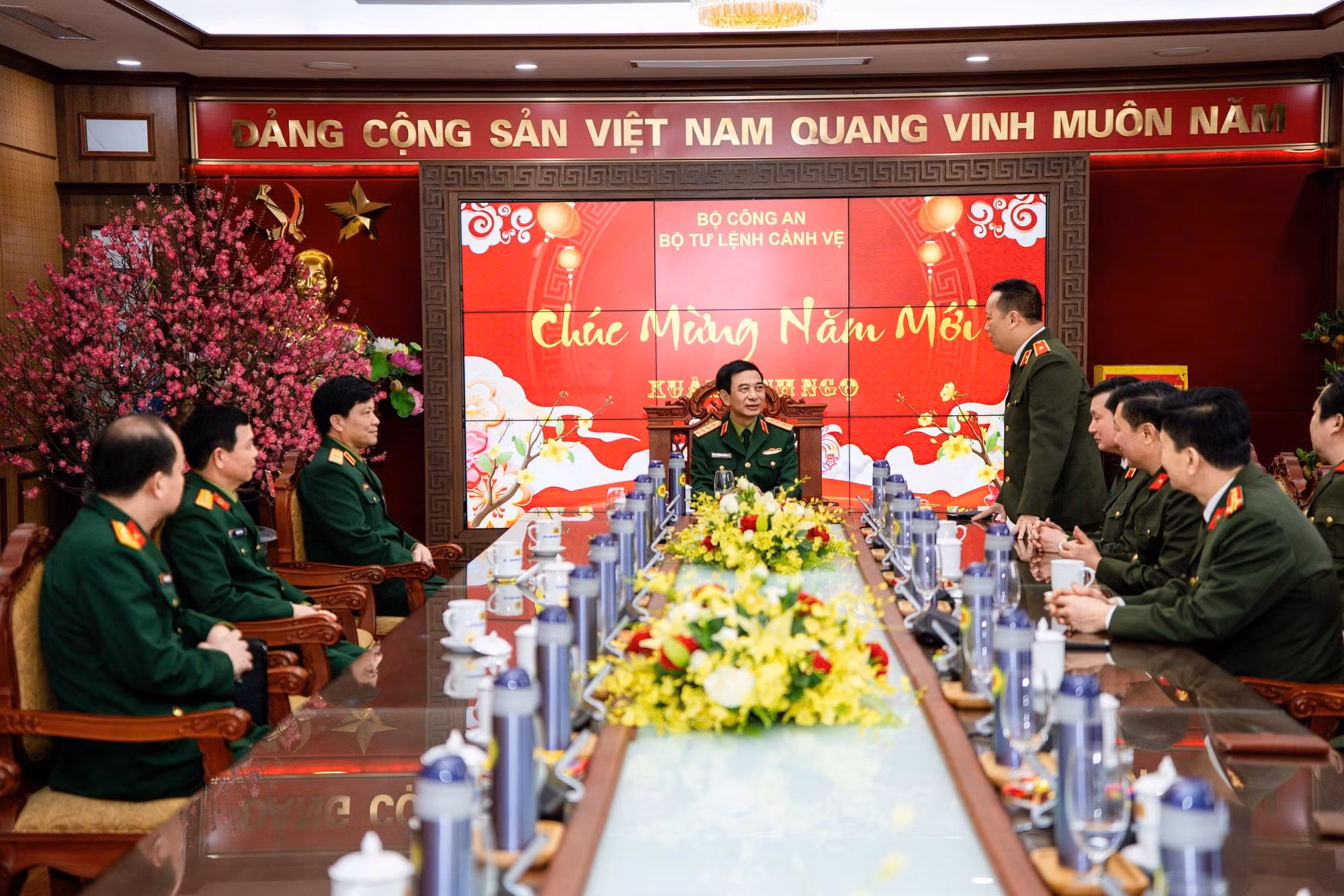 Tiếp thêm khí thế cho lực lượng Cảnh vệ dịp Tết Bính Ngọ -0