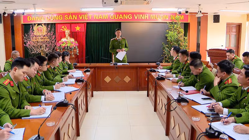Công an Hà Nội chia sẻ kinh nghiệm vận động, thu hồi vũ khí, vật liệu nổ, công cụ hỗ trợ và pháo -0