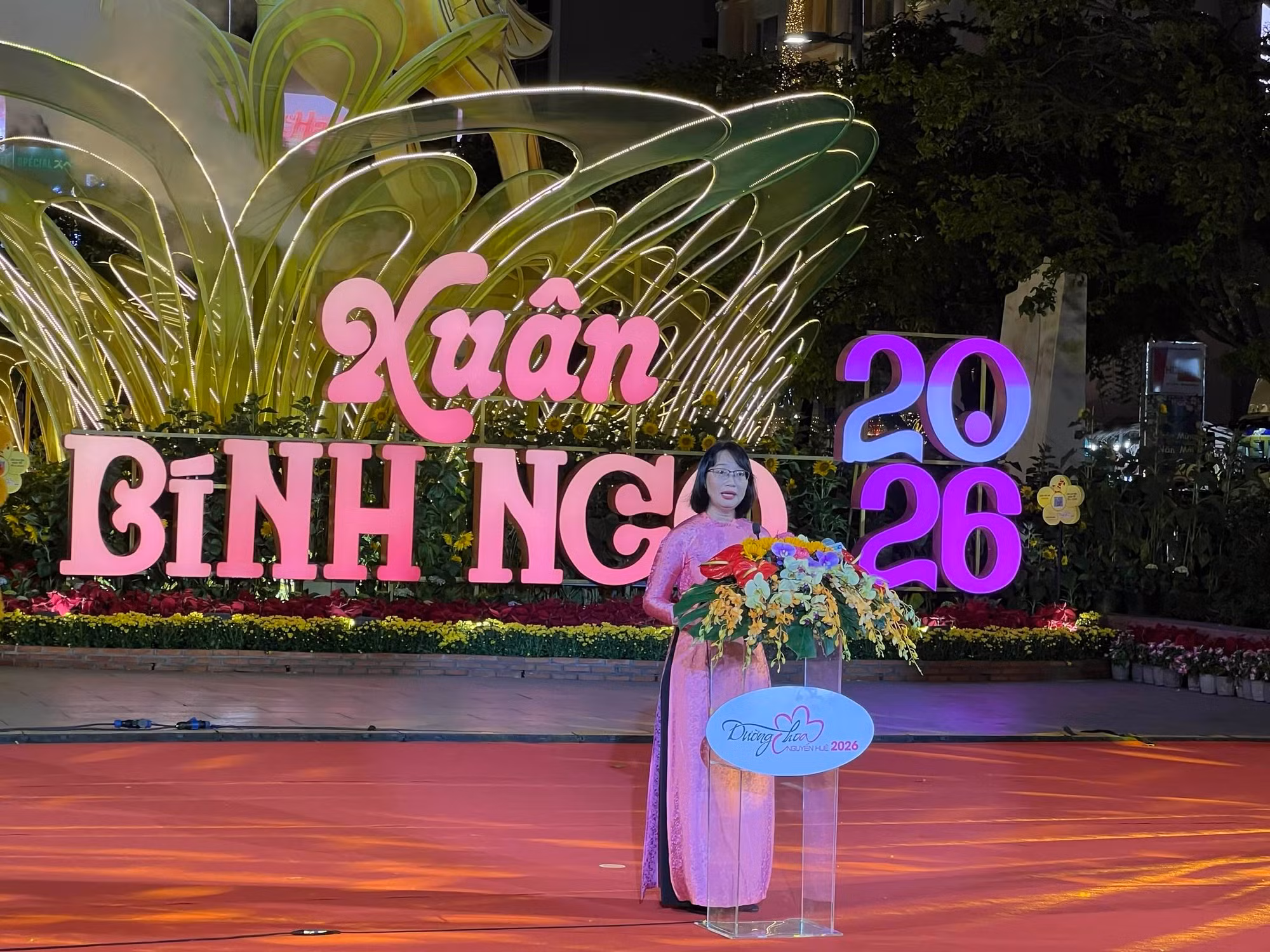Khai mạc Đường hoa Nguyễn Huệ Tết Bính Ngọ 2026 -0