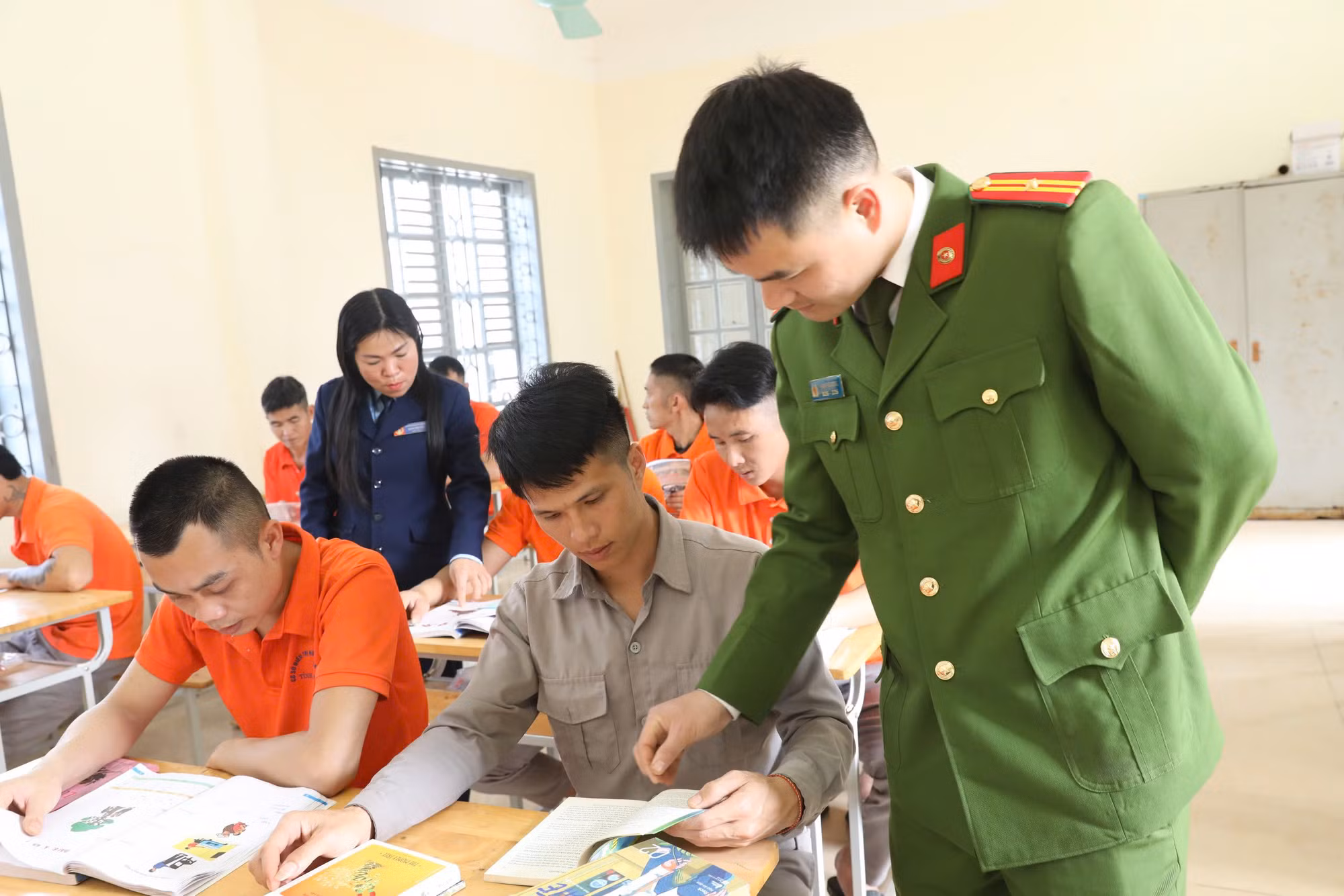 Thêm niềm hy vọng ngày Xuân -0