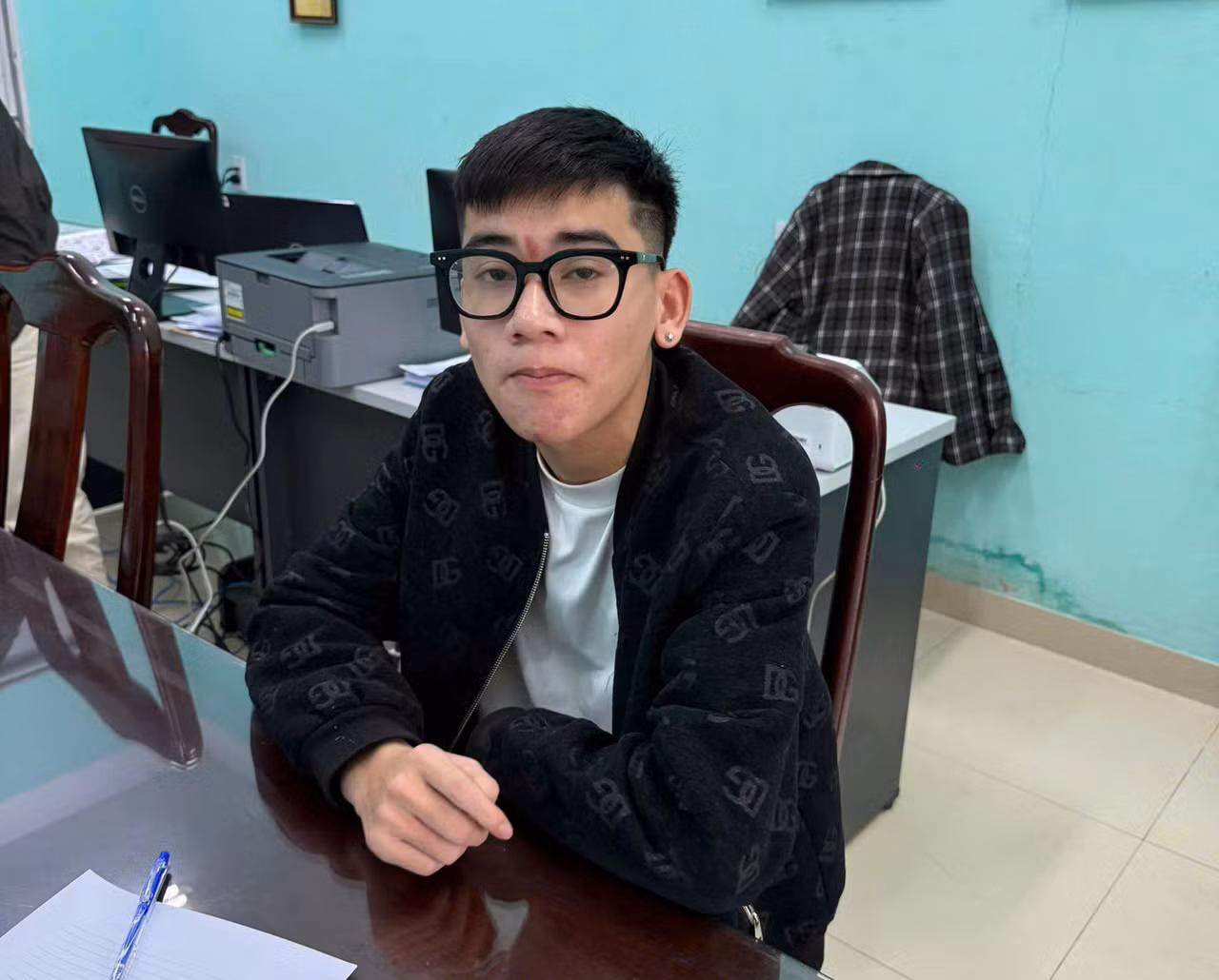 Triệt phá đường dây mua bán trái phép khí N₂O trên không gian mạng -0
