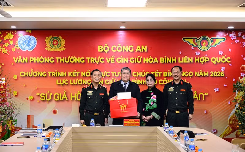 Kết nối hơi ấm quê hương tới những “Sứ giả hòa bình” đang làm nhiệm vụ tại các phái bộ -0