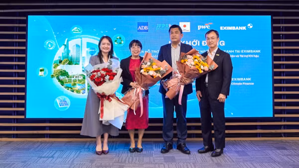 Eximbank khởi động chương trình hỗ trợ nâng cao năng lực ngân hàng xanh cùng ADB và PWC Việt Nam