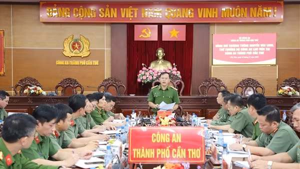 Thứ trưởng Nguyễn Văn Long làm việc tại Công an TP Cần Thơ