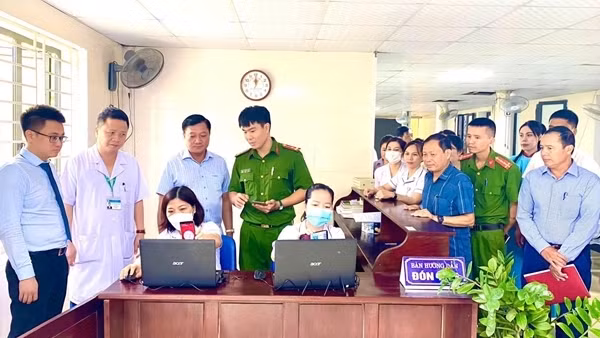 Công an Hà Tĩnh và những cái nhất trong thực hiện Đề án 06