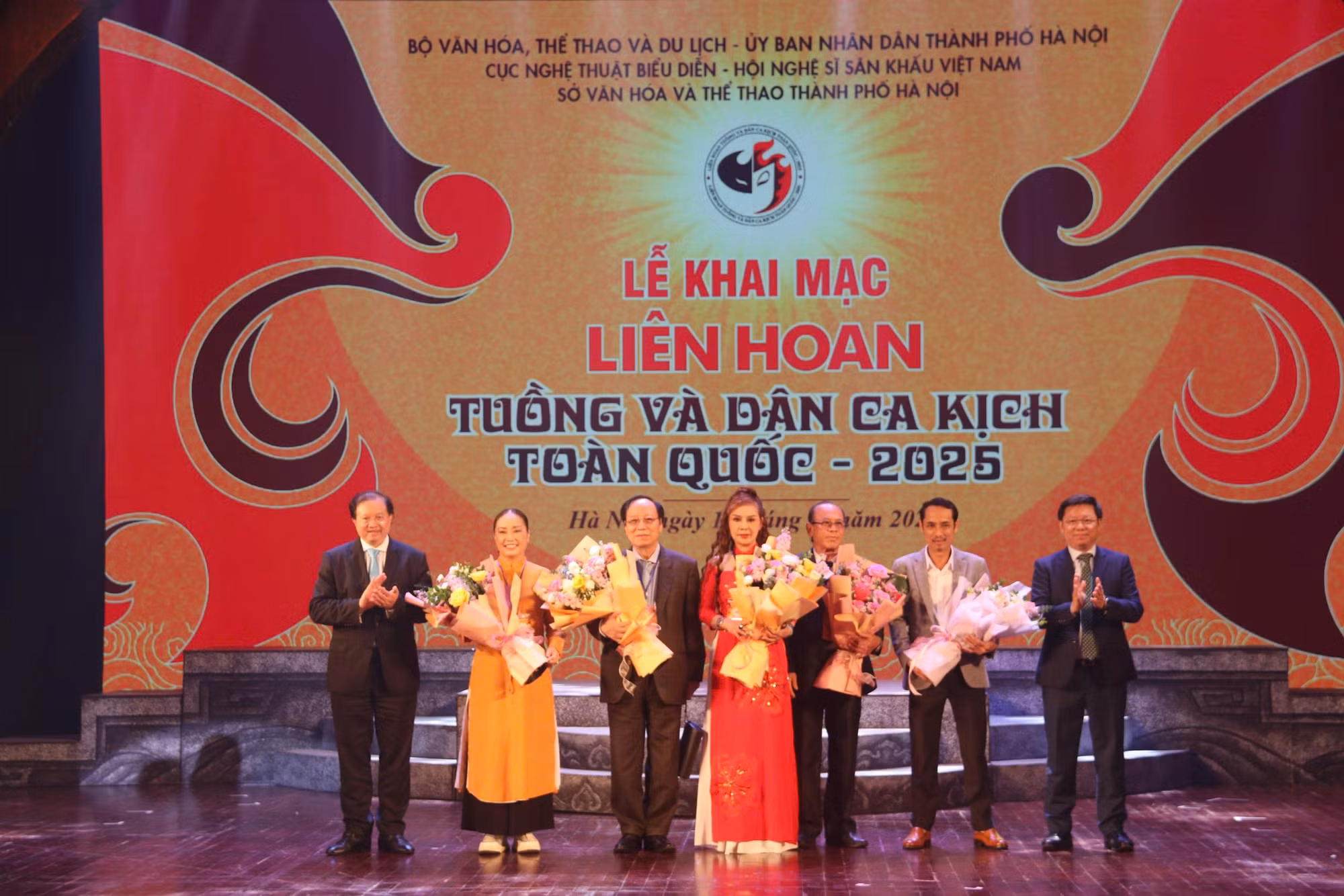 Khai mạc Liên hoan Tuồng và Dân ca kịch toàn quốc năm 2025 -0