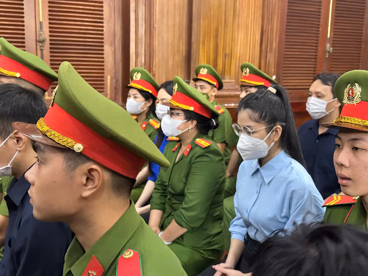 Hoa hậu Thùy Tiên và Hằng Du Mục hối hận về hành vi của mình -0
