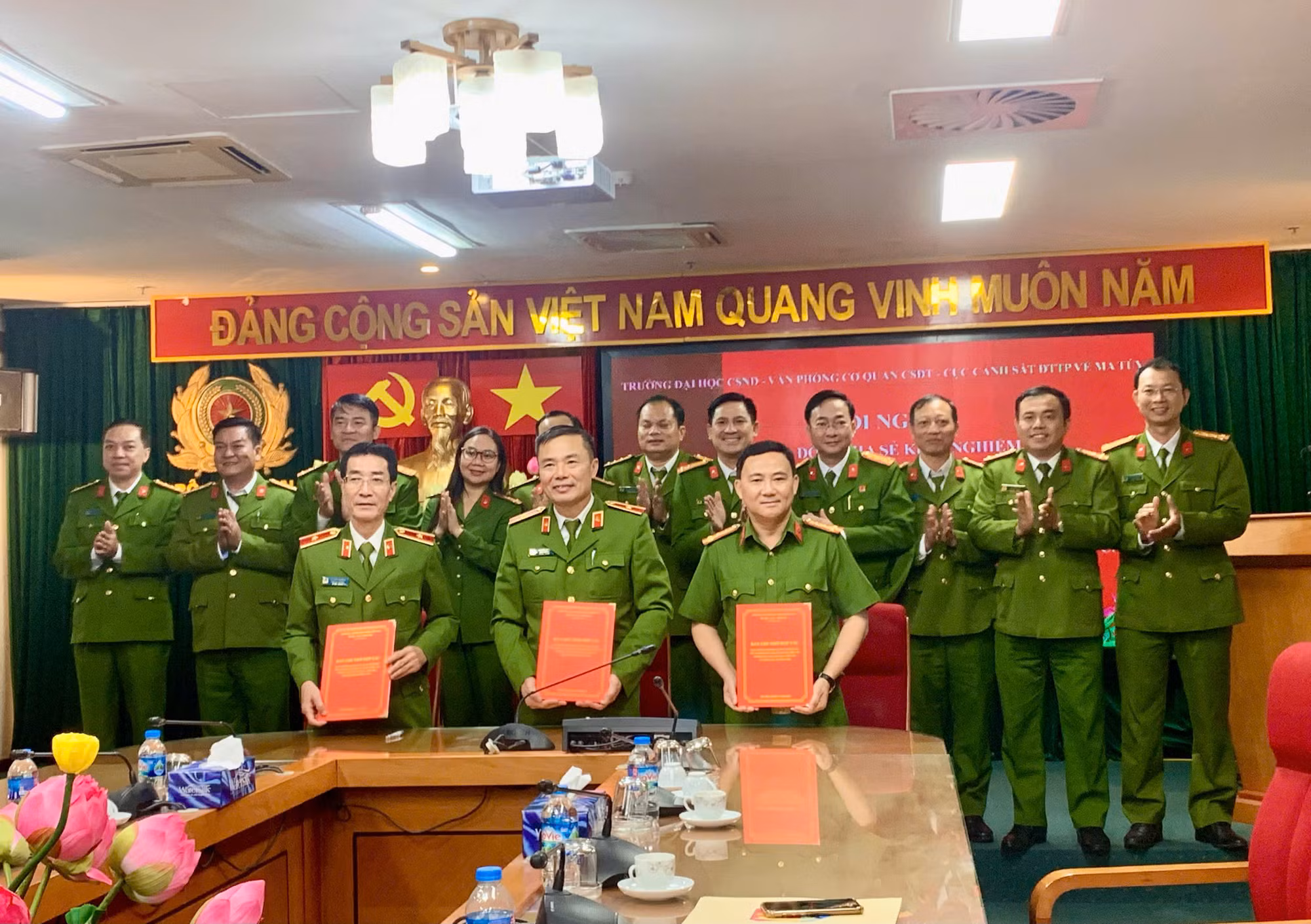 Trường Đại học CSND ký kết bản ghi nhớ hợp tác Văn phòng Cơ quan CSĐT và Cục Cảnh sát ĐTTP về ma túy -0