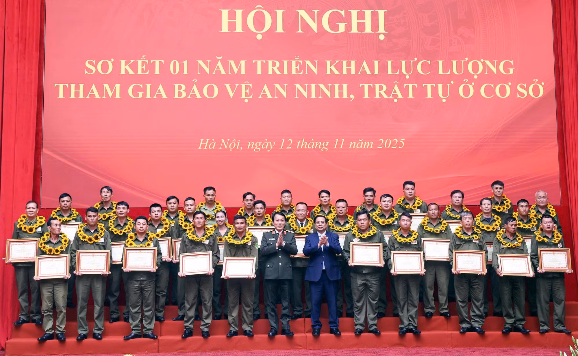 "Bản lĩnh - Mưu trí - Dũng cảm - Mắt sáng - Tai thính - Nhân văn - Vì dân" ảnh 5