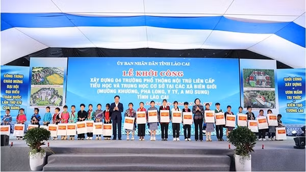 Agribank đồng hành cùng lễ khởi công 4 trường nội trú biên giới Lào Cai và tặng quà cho học sinh khó khăn