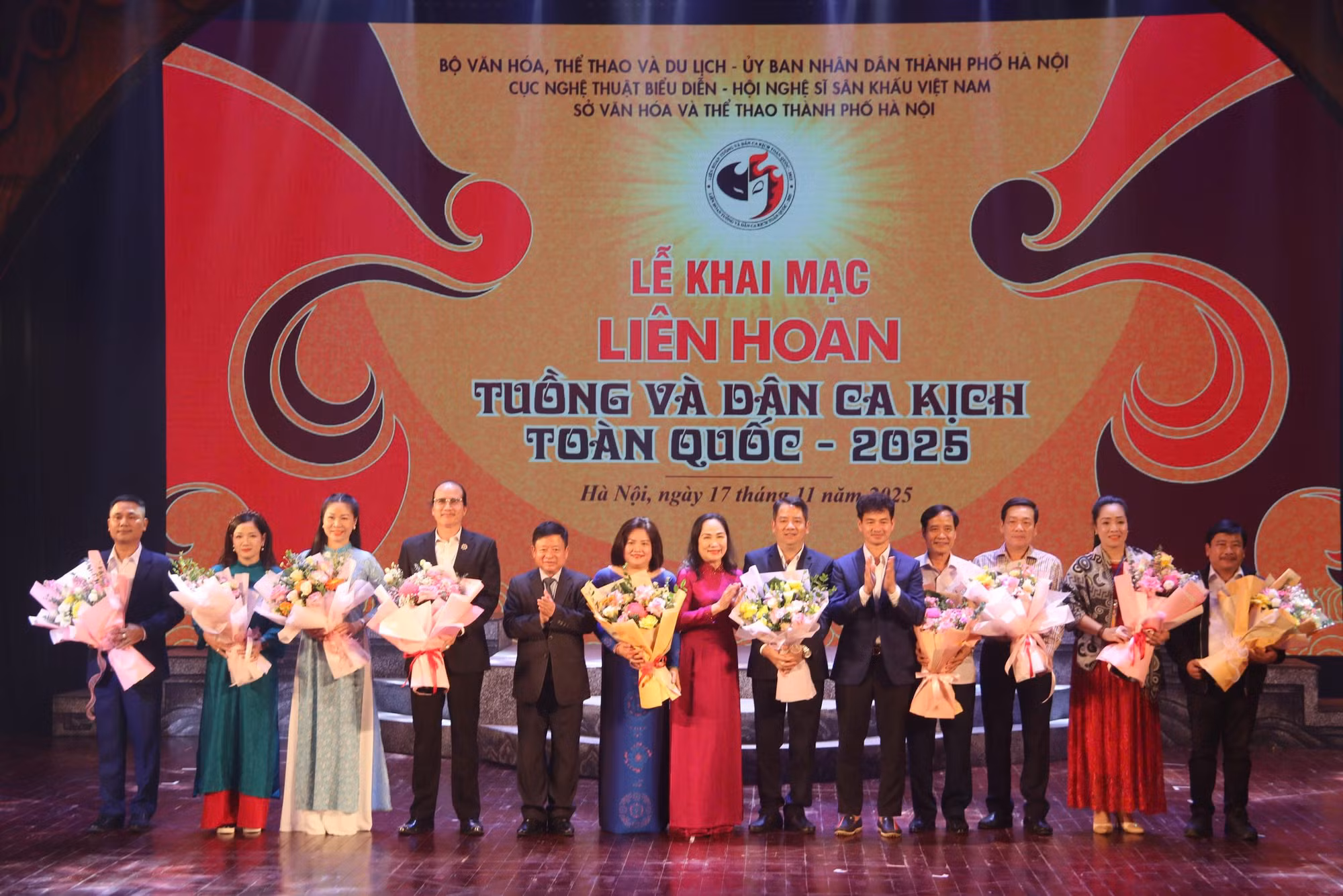Khai mạc Liên hoan Tuồng và Dân ca kịch toàn quốc năm 2025 -0