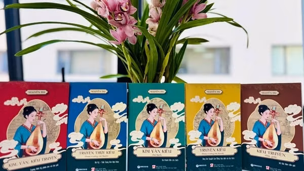 Tái bản 5 ấn bản Truyện Kiều thành bộ ấn phẩm đặc biệt