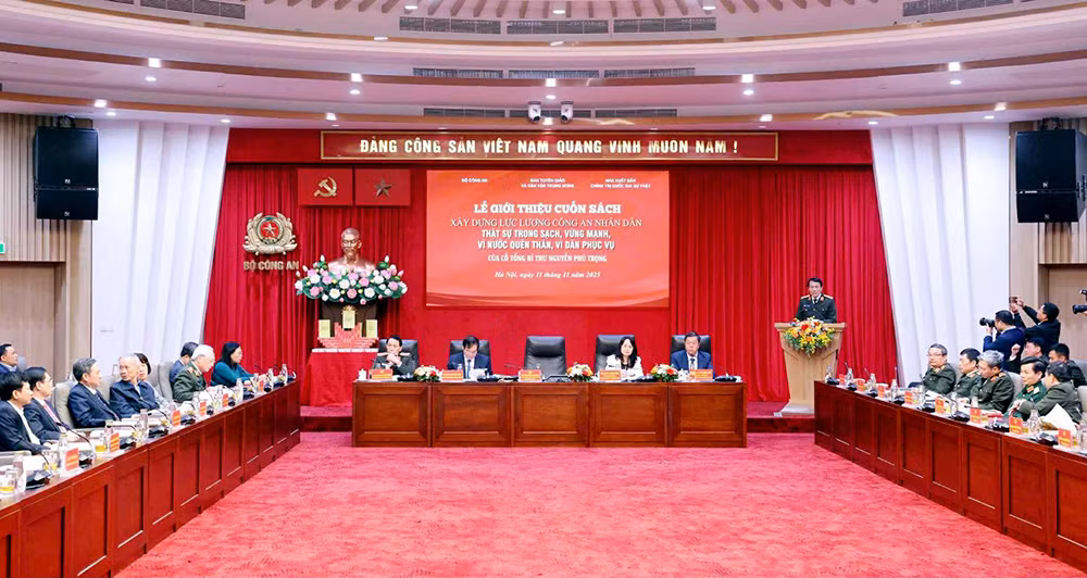 Cuốn sách của cố Tổng Bí thư Nguyễn Phú Trọng là kim chỉ nam, định hướng cho toàn lực lượng CAND -0