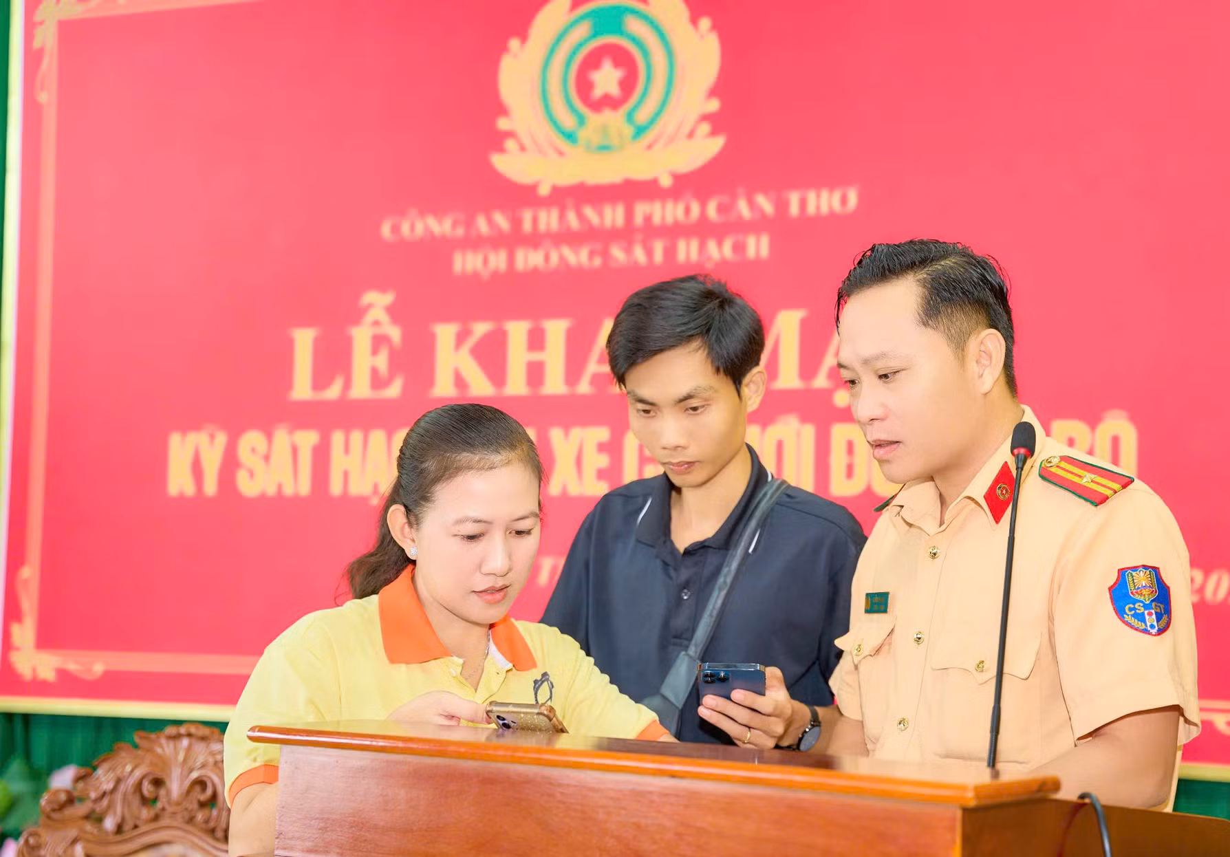 Công an Cần Thơ đẩy mạnh triển khai ứng dụng VNeTraffic -0