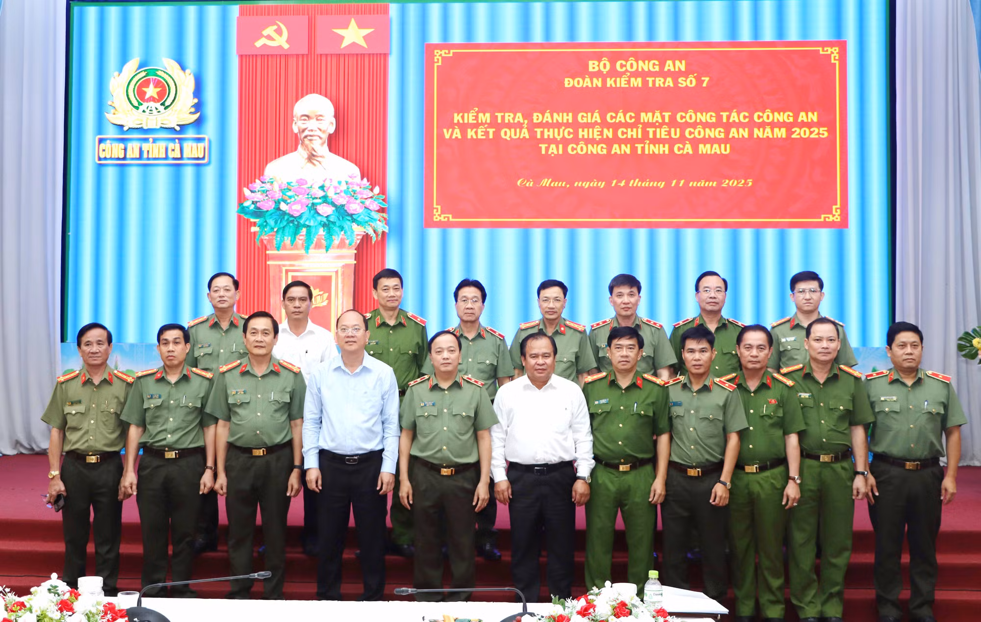 Thứ trưởng Đặng Hồng Đức làm việc với Công an tỉnh Cà Mau -0