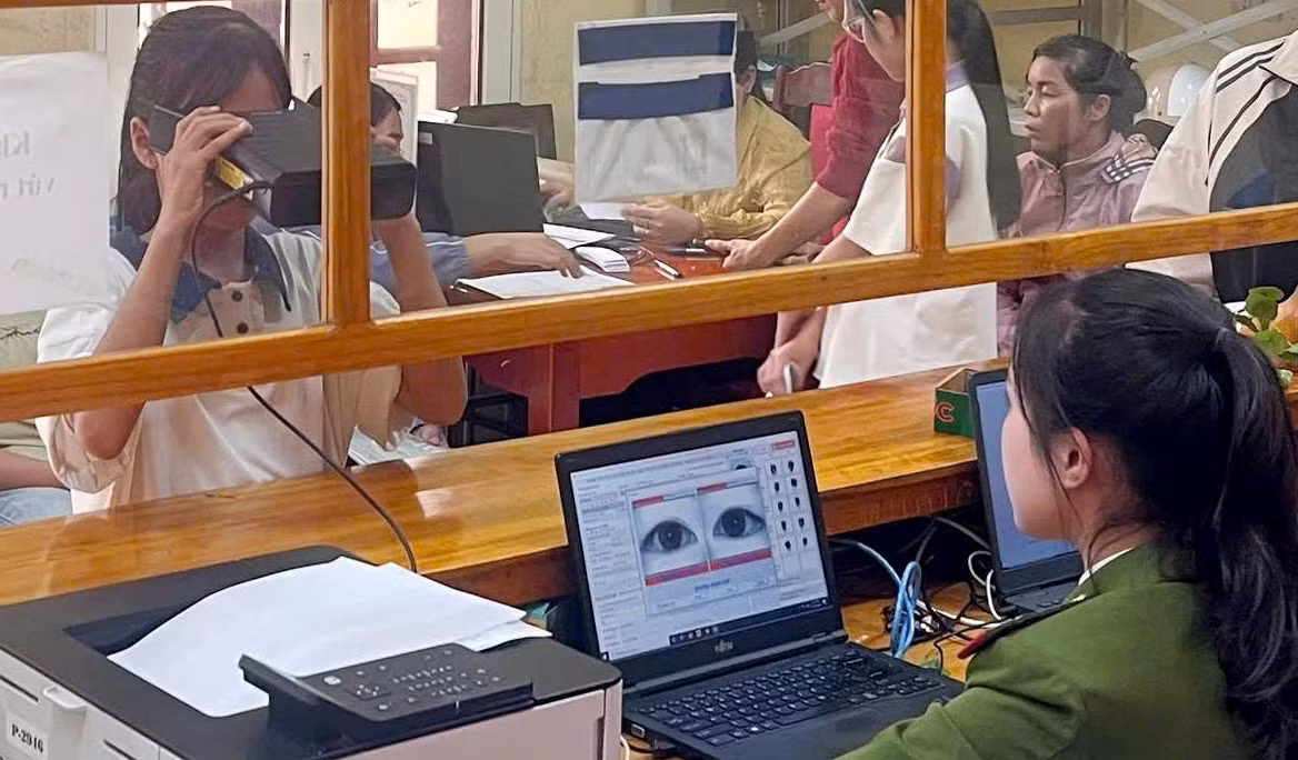 Dấu ấn 15 ngày cao điểm định danh điện tử ở Thanh Hóa -0