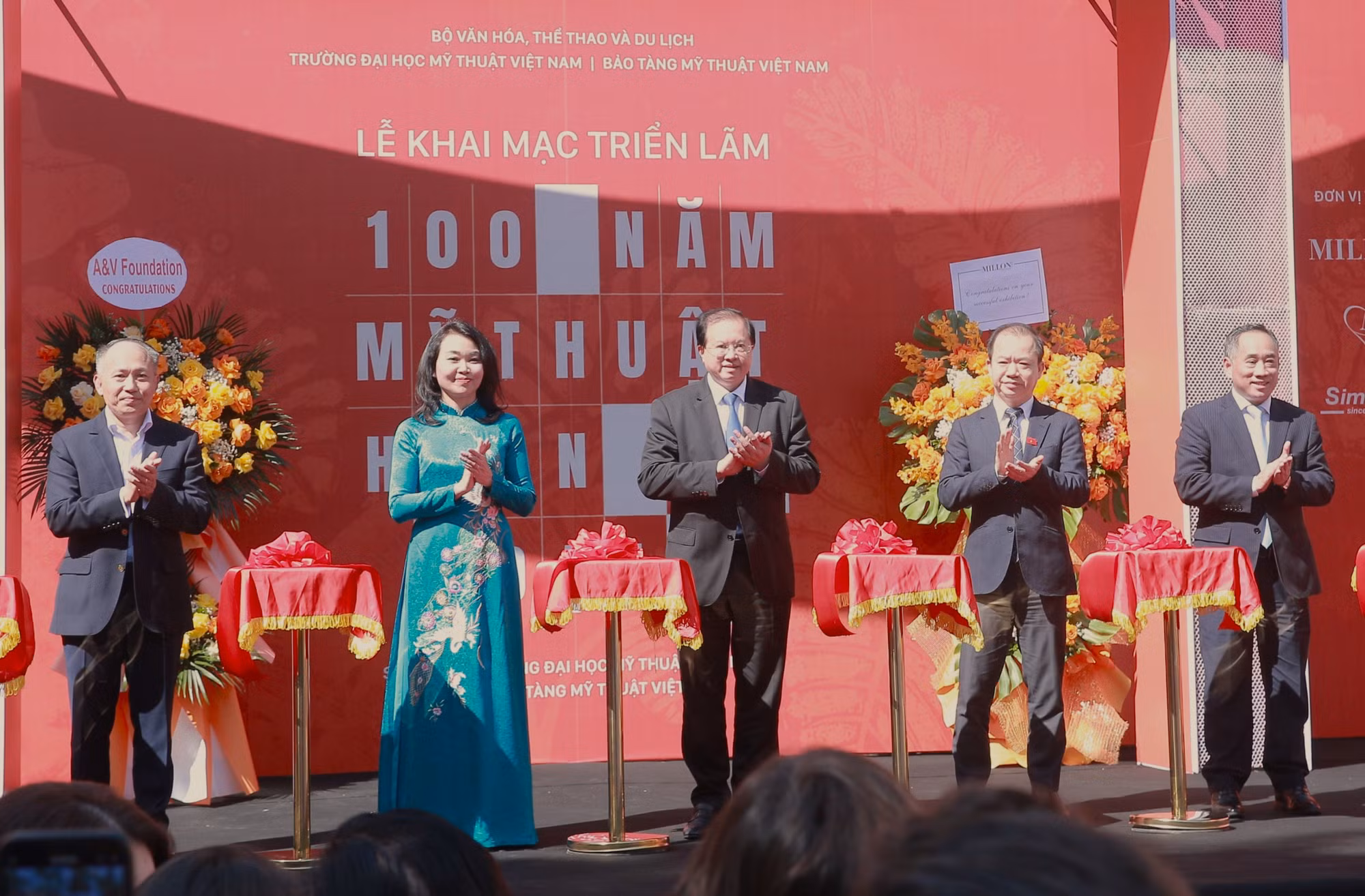 Triển lãm 150 tác phẩm của thầy và trò Trường Mỹ thuật Đông Dương - Đại học Mỹ thuật Việt Nam -0