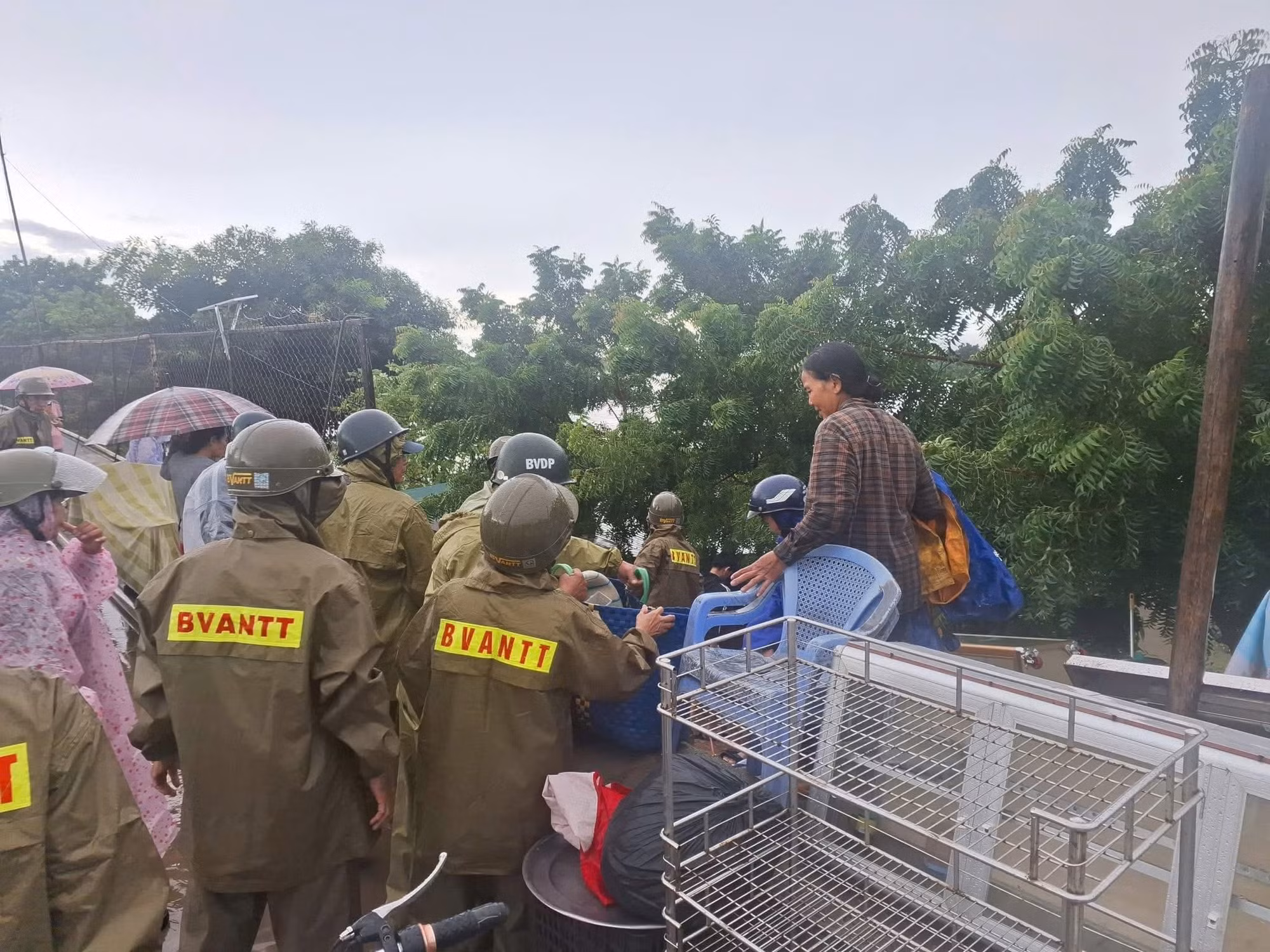 Sông Dinh Phan Rang có nguy cơ tràn bờ, gây lũ lớn -0
