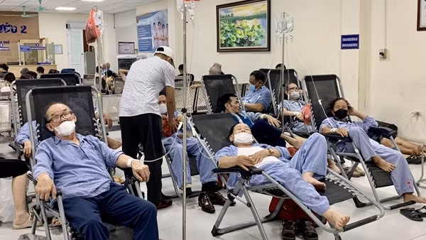 Bộ Y tế nói gì về "Thuốc chữa ung thư của Nga"?