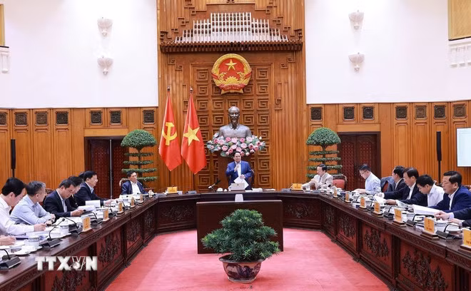 Thủ tướng Phạm Minh Chính chủ trì họp về dự án quy hoạch xây dựng cảnh quan sông Hồng.
