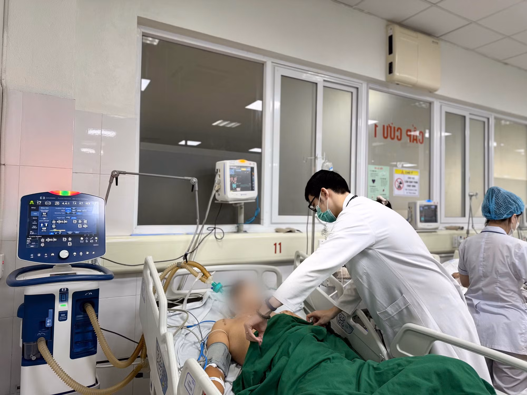 Nam thanh niên phát bệnh dại sau 6 tháng bị chó cắn -0