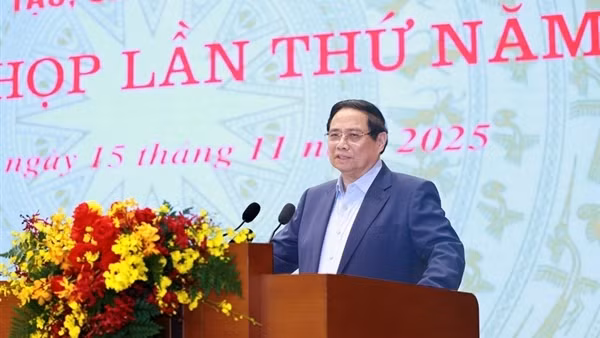 Thúc đẩy phát triển khoa học, công nghệ, đổi mới sáng tạo, chuyển đổi số nhanh và bền vững