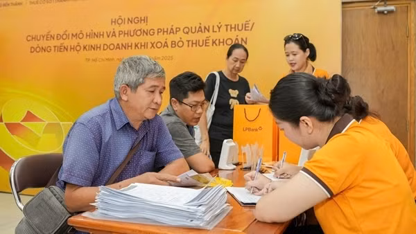 LPBank chung tay gỡ khó cho hộ kinh doanh, tiểu thương trước "bước ngoặt" xóa bỏ thuế khoán