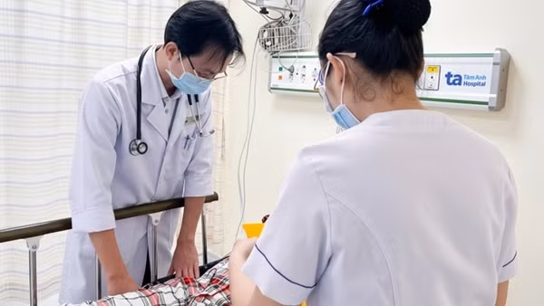 Bộ Y tế yêu cầu truy xuất nguồn gốc thực phẩm vụ hàng trăm người ngộ độc sau khi ăn bánh mì