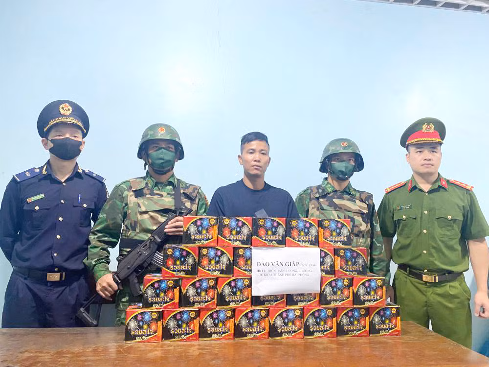 Hơn nửa tấn pháo nổ được giao dịch qua mạng xã hội -0