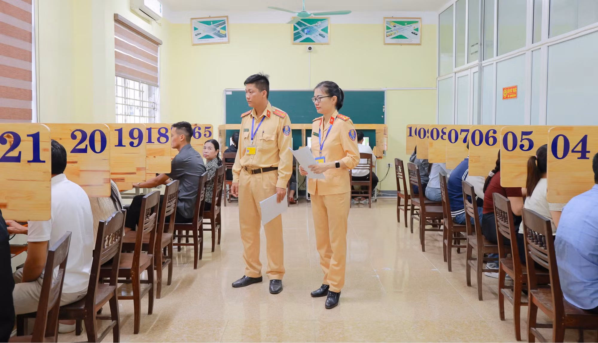 Công an tỉnh Hà Tĩnh đẩy mạnh công tác sát hạch, cấp đổi giấy phép lái xe -0