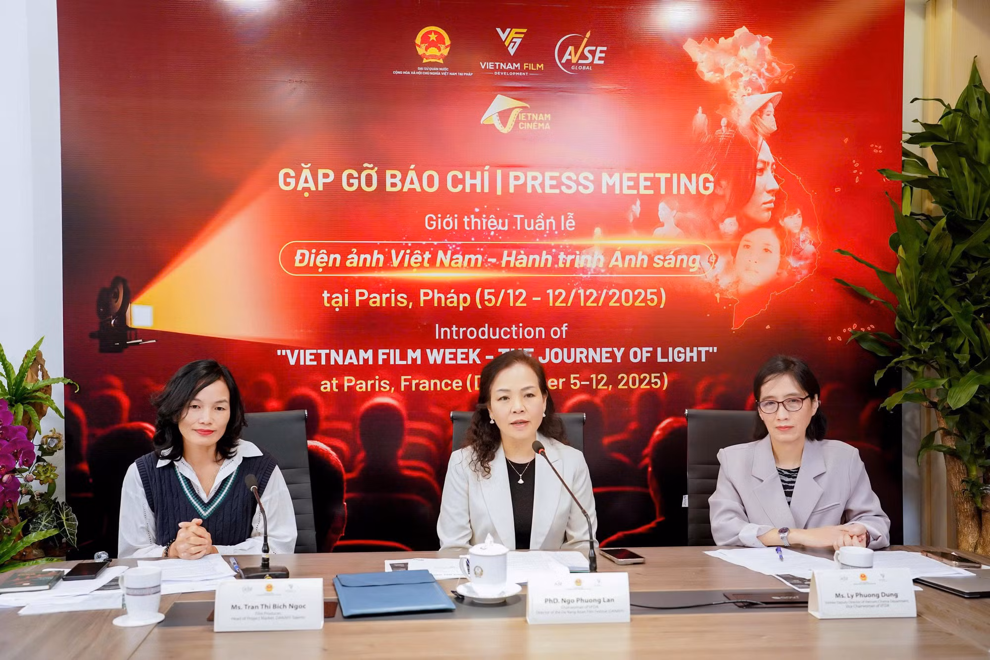 “Mưa đỏ”, “Tử chiến trên không” lần đầu công chiếu tại châu Âu -0