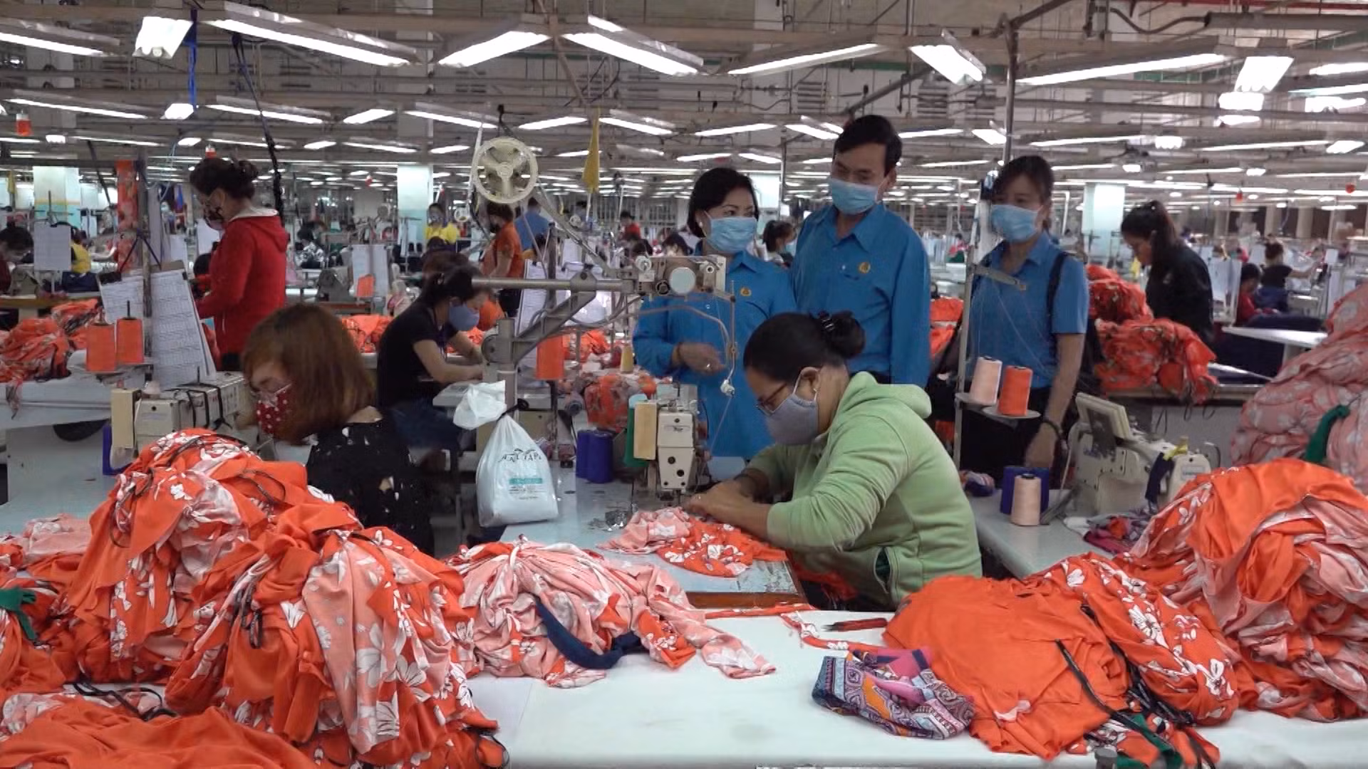 Làm tốt công tác Công đoàn để giữ gìn trật tự trong công nhân, ổn định sản xuất tại các khu công nghiệp -0