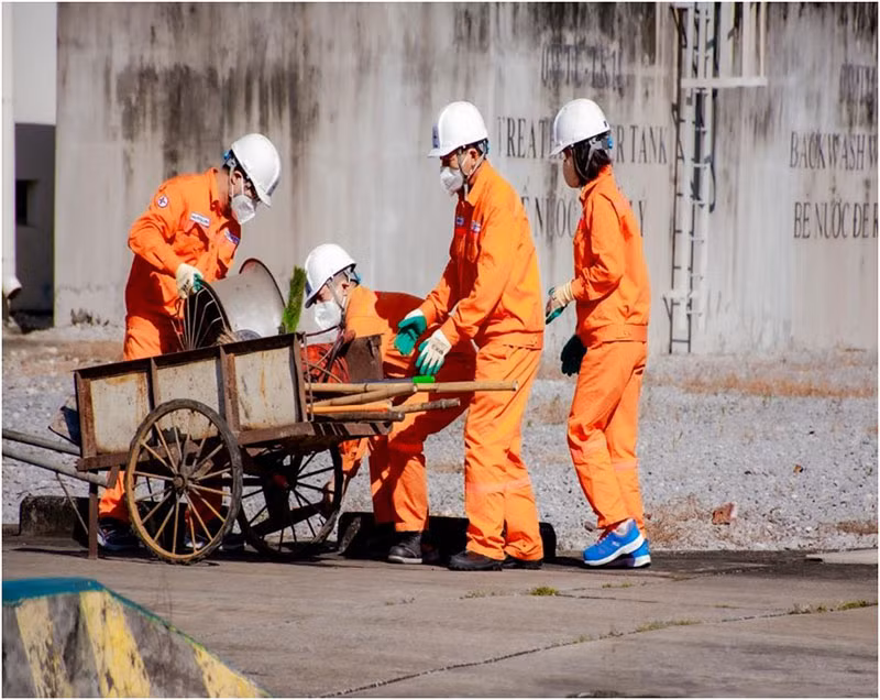 Công ty Cổ phần Nhiệt điện Phả Lại tổ chức thành công diễn tập ứng phó sự cố hóa chất năm 2025 -3