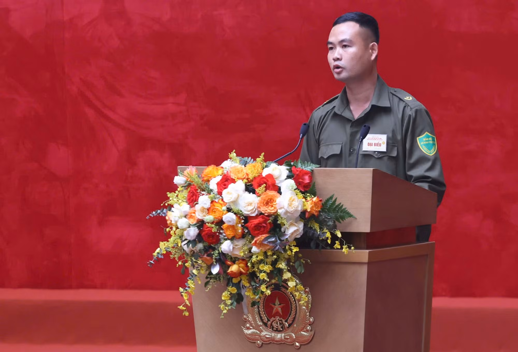 "Bản lĩnh - Mưu trí - Dũng cảm - Mắt sáng - Tai thính - Nhân văn - Vì dân" ảnh 10
