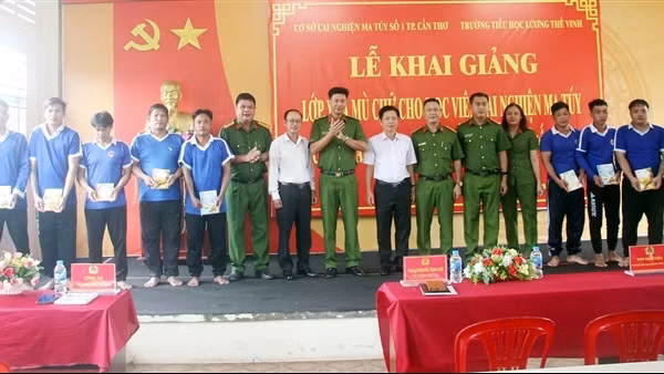 Xóa mù chữ cho học viên tại các cơ sở cai nghiện trên địa bàn Cần Thơ