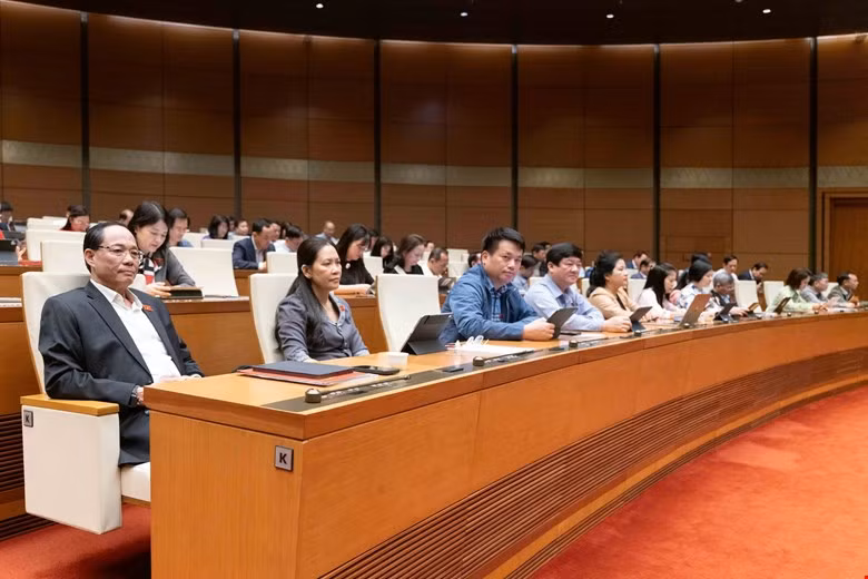 Quốc hội thống nhất mục tiêu tăng trưởng GDP năm 2026 từ 10% trở lên -0