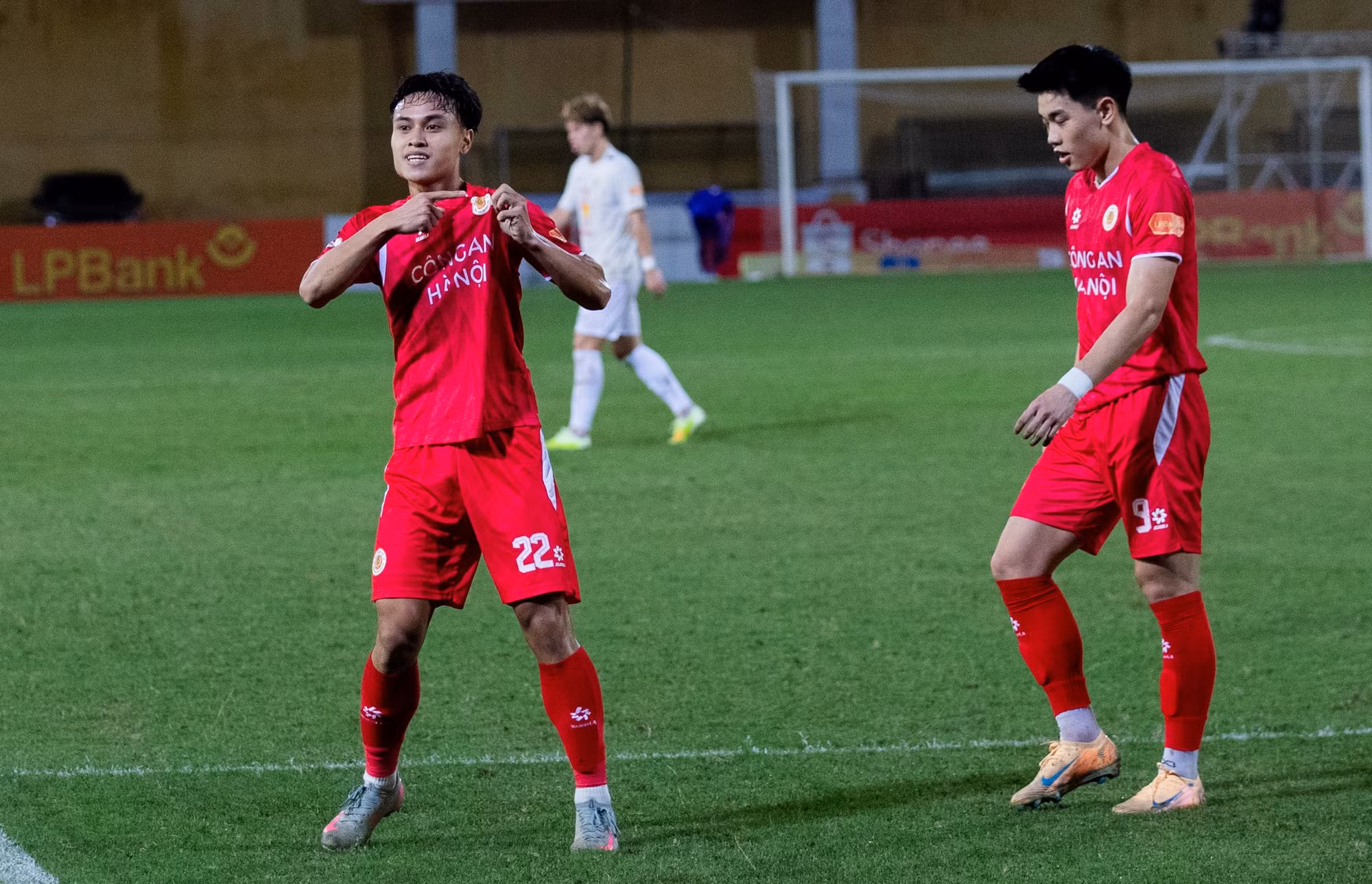 CLB Bóng đá Công an Hà Nội có chiến thắng đậm trước quãng nghỉ của V.league -0
