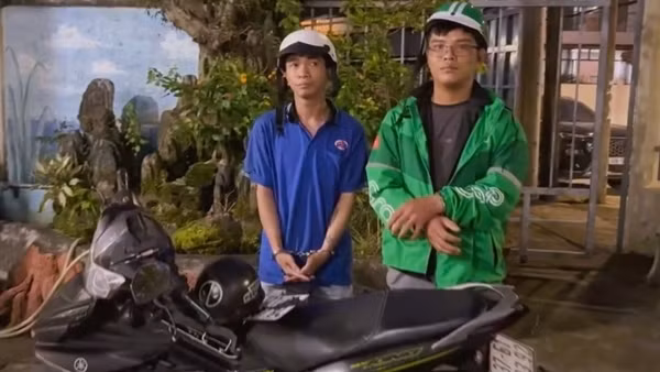 Giả tài xế xe ôm công nghệ chở đồng bọn đi trộm cắp tài sản