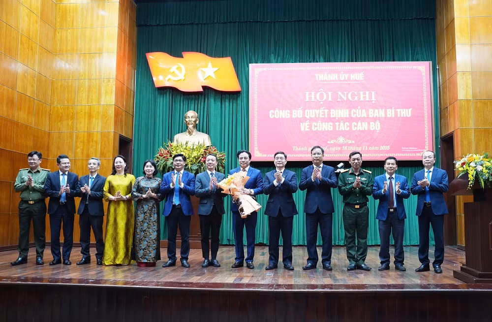 Điều động Chủ tịch tỉnh Khánh Hòa giữ chức Phó Bí thư Thành ủy Huế -0
