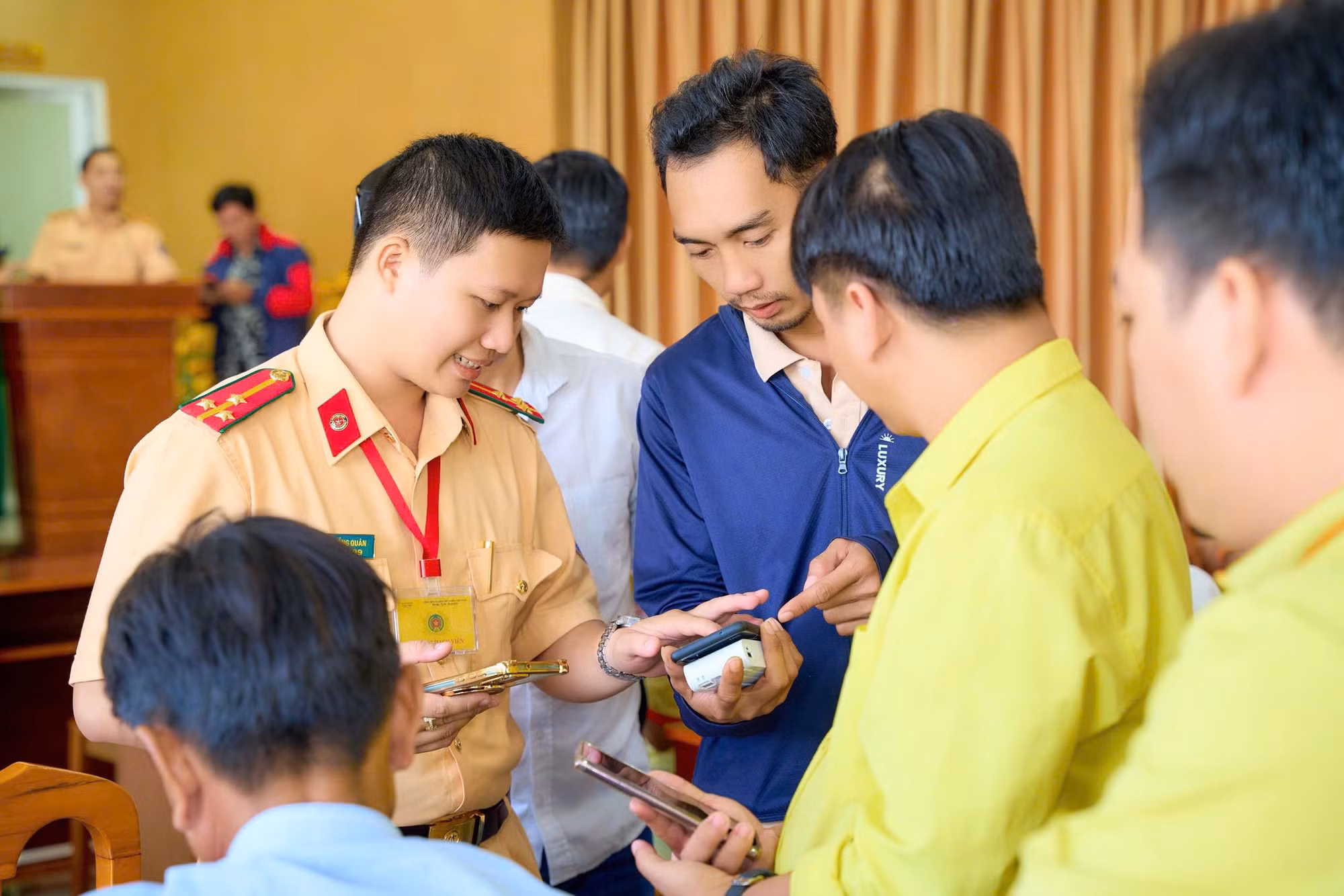 Công an Cần Thơ đẩy mạnh triển khai ứng dụng VNeTraffic -0