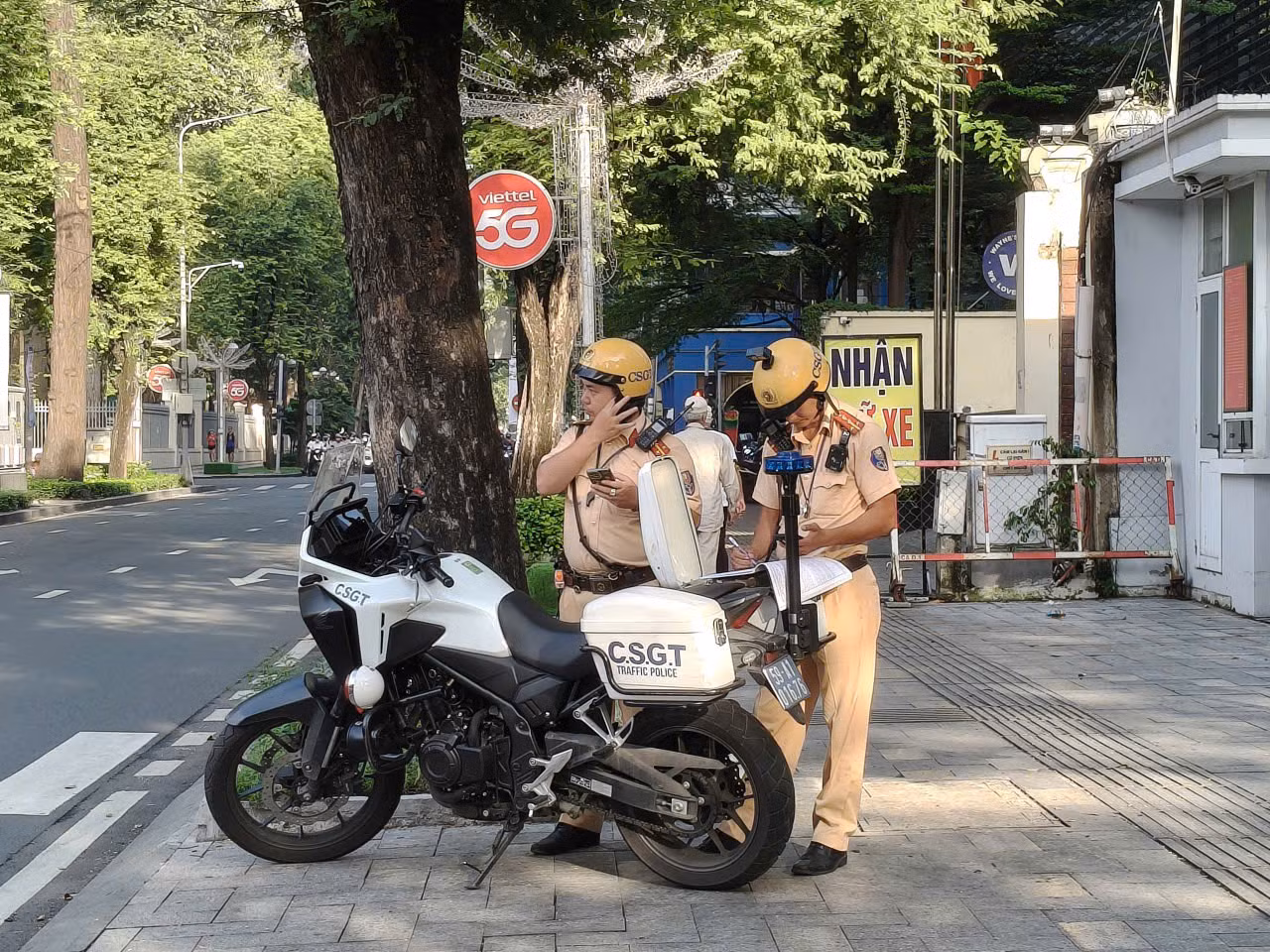 Xét xử Hoa hậu Hòa bình và nhóm KOL vì thổi phồng công dụng của kẹo Kera -0
