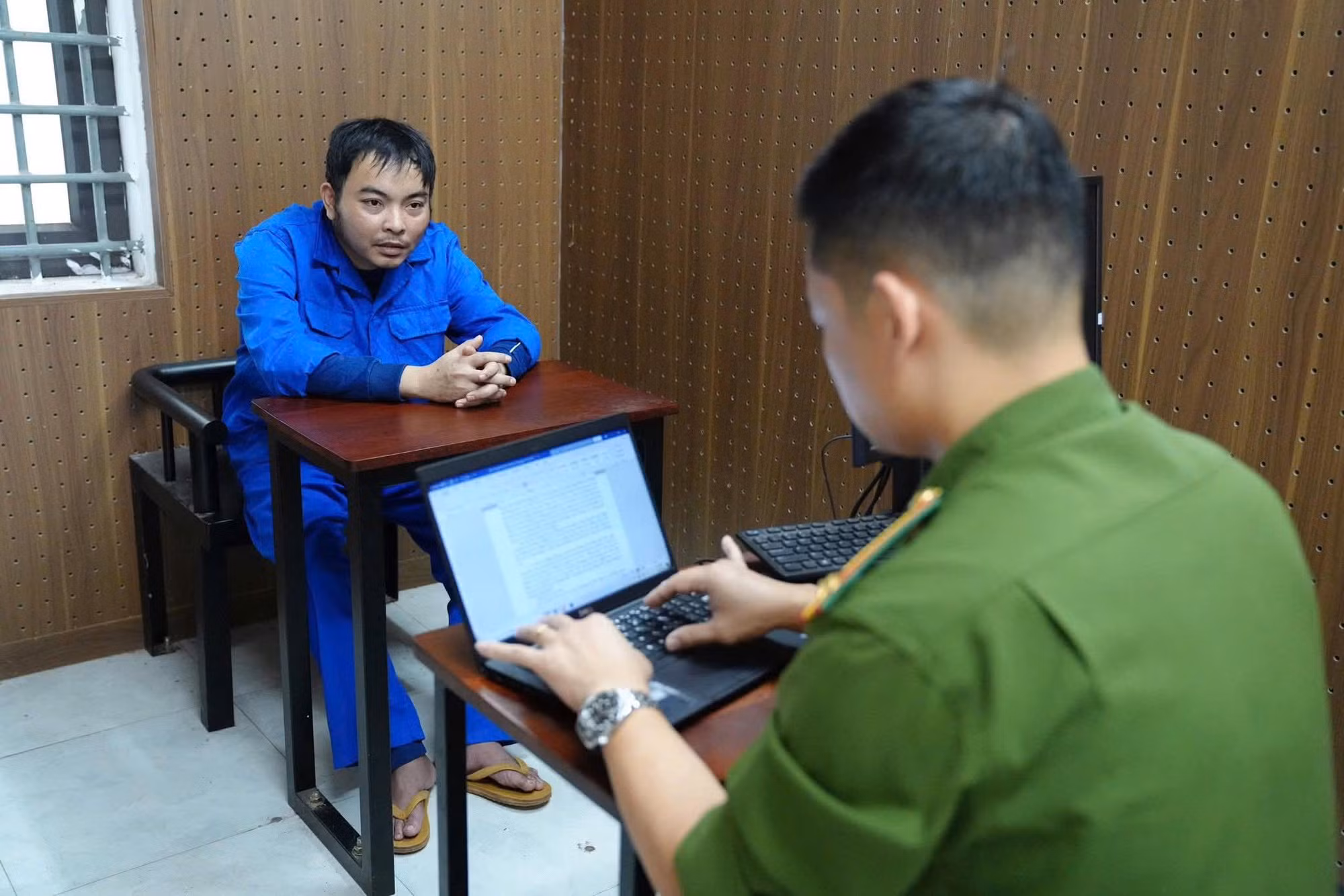 Bắt giữ ổ nhóm tự đục vỡ xương khớp nhằm chiếm đoạt tiền bảo hiểm -0
