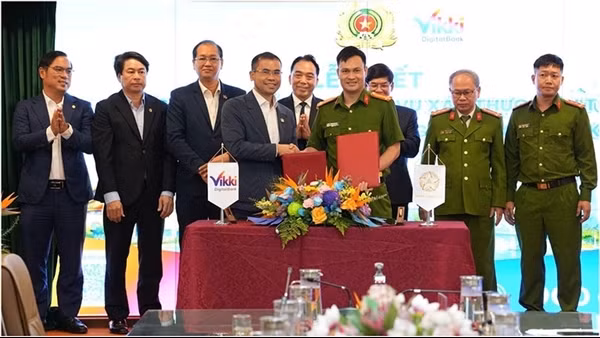 Vikki ký kết hợp tác với Trung tâm RAR – Bộ Công an triển khai xác thực điện tử qua VNeID trên nền tảng ngân hàng số