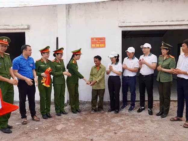 Trường Cao đẳng CSND I tổ chức nhiều hoạt động thiết thực chung tay xóa nhà tạm, nhà dột nát -0