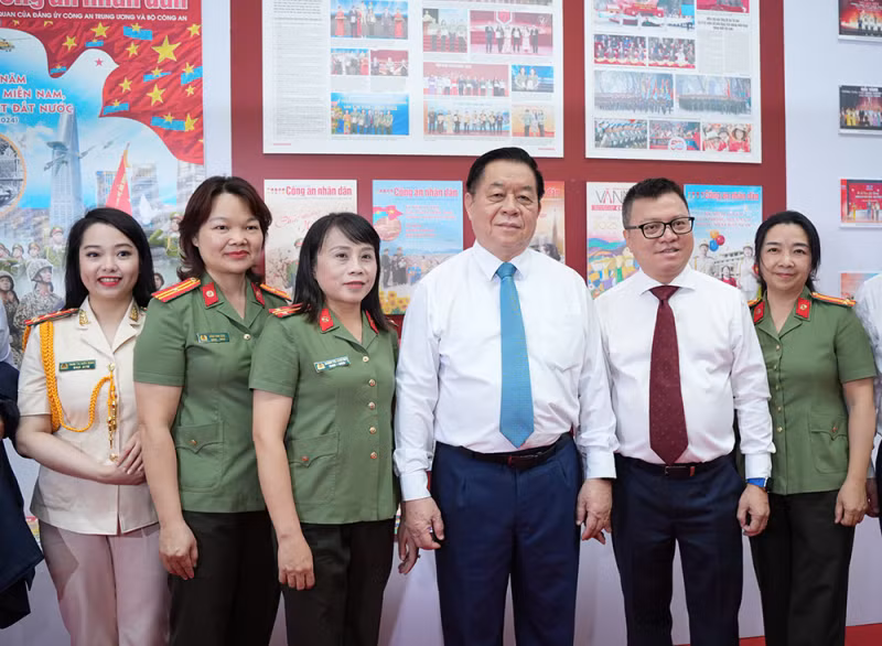 Báo chí cách mạng Việt Nam đã trải qua một thế kỷ vẻ vang -0