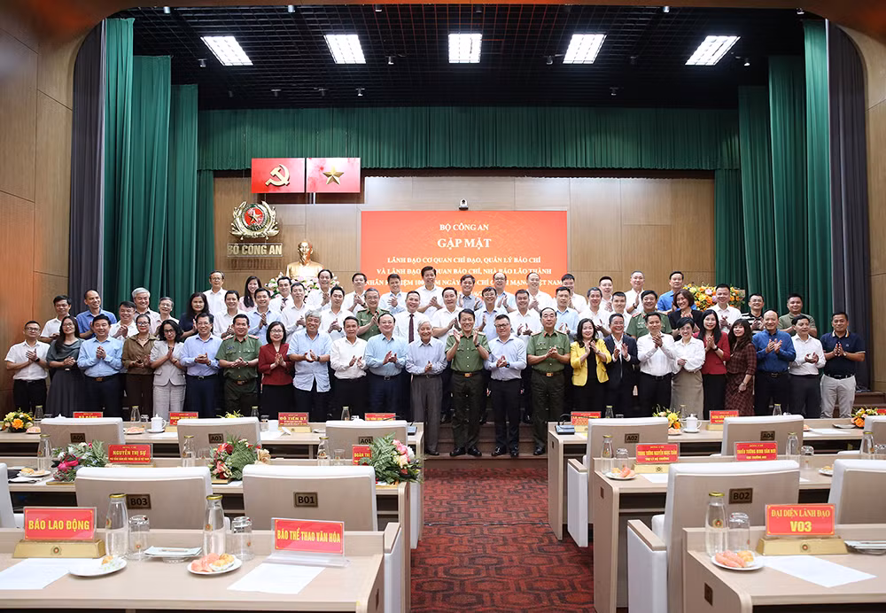 Vững vàng trận tuyến thông tin, chung sức bảo vệ an ninh Tổ quốc -0