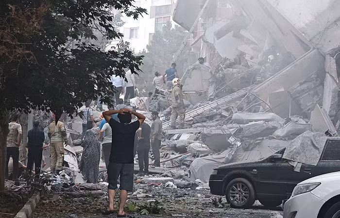 Hé lộ cách tiêm kích Israel qua mặt lưới phòng không Iran -0