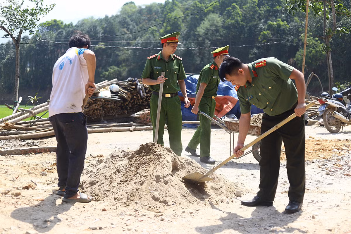 Công an tỉnh Lào Cai ngăn chặn tà đạo, giữ vững bình yên vùng cao -0