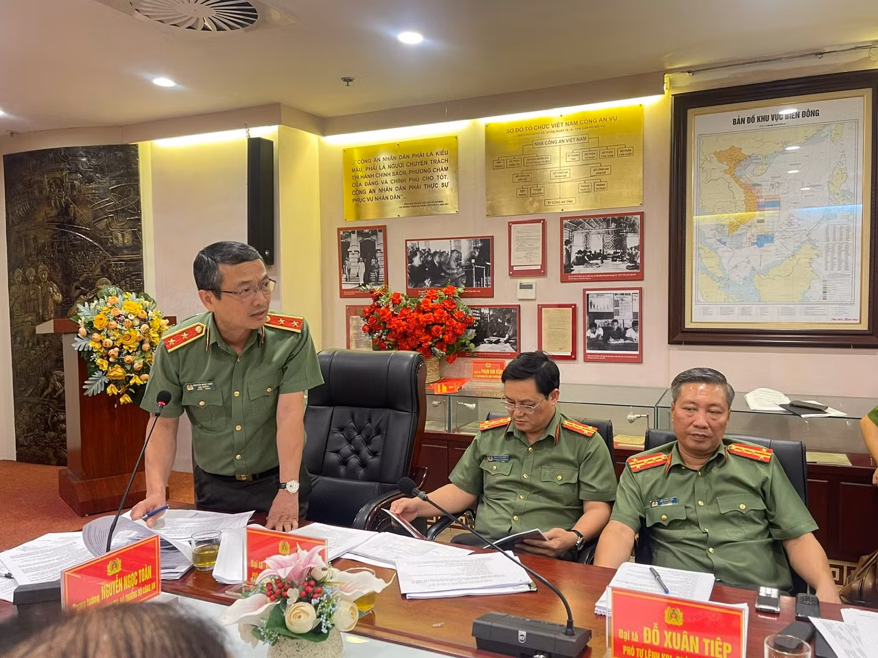 Họp Ban chỉ đạo Đại hội Khỏe Vì ANTQ và Hội thi điều lệnh, quân sự, võ thuật CAND -0