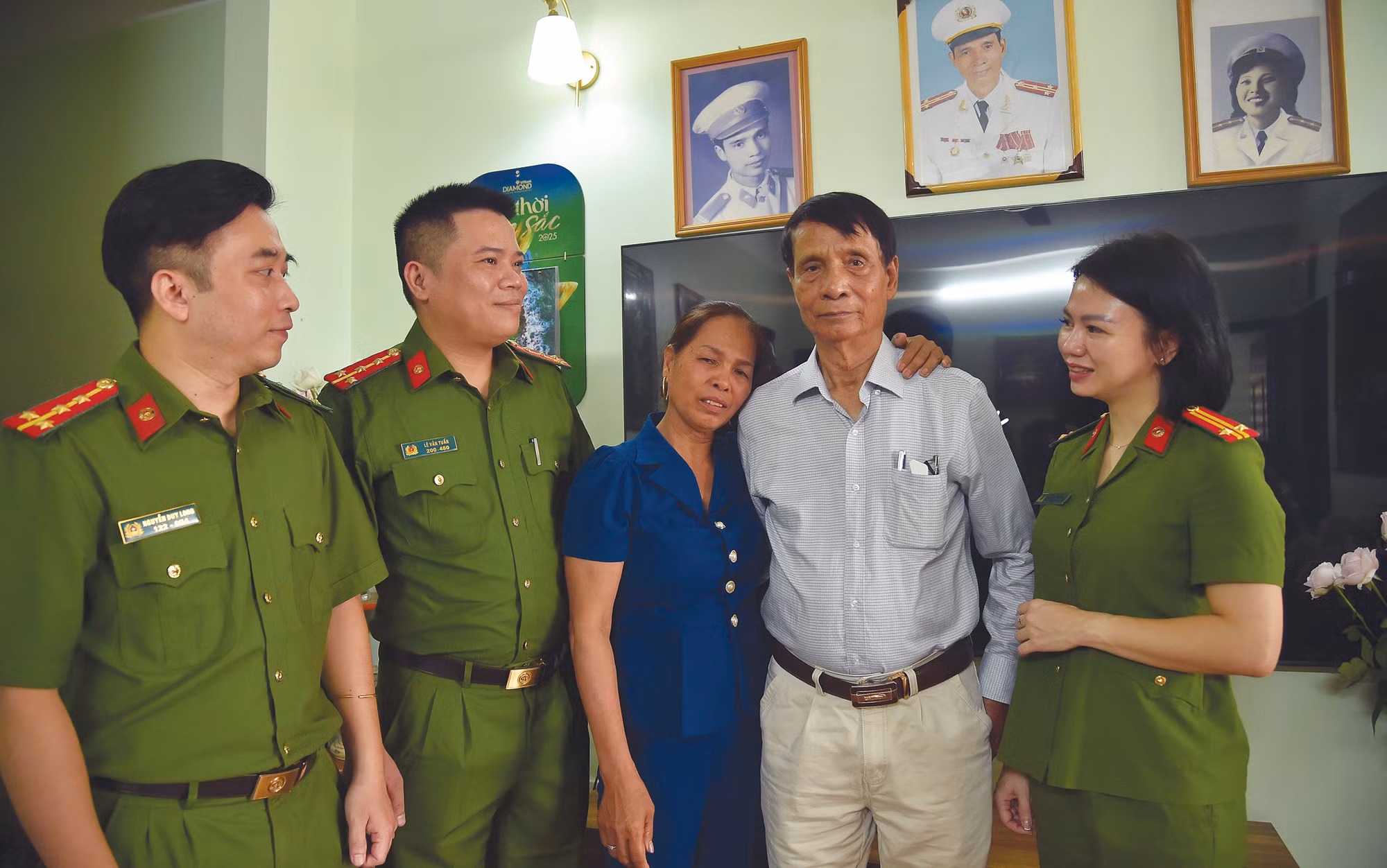 Những việc làm nhân văn vì dân của Công an Thủ đô_Số Đặc biệt trang 31 -0